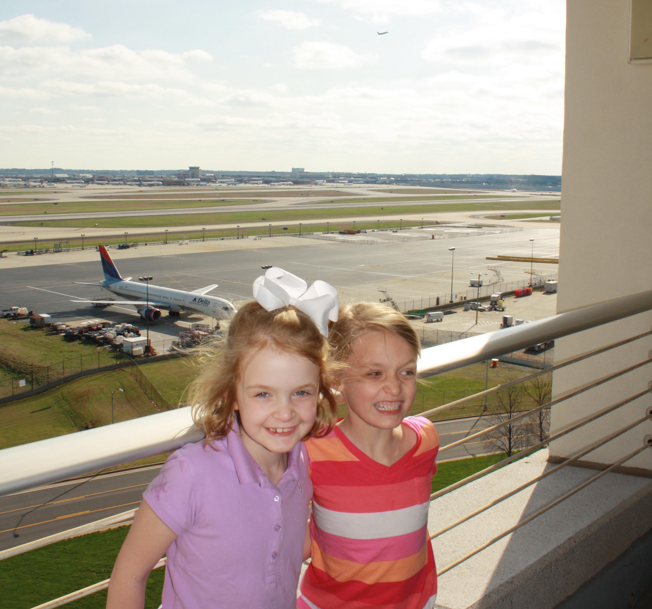 2010_03_26 JC at airport balconey.JPG